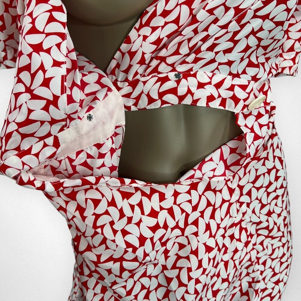Vintage Red & White Abstract Pattern Dress With Short Sleeves & Button Details 4 - Picture 7 of 9